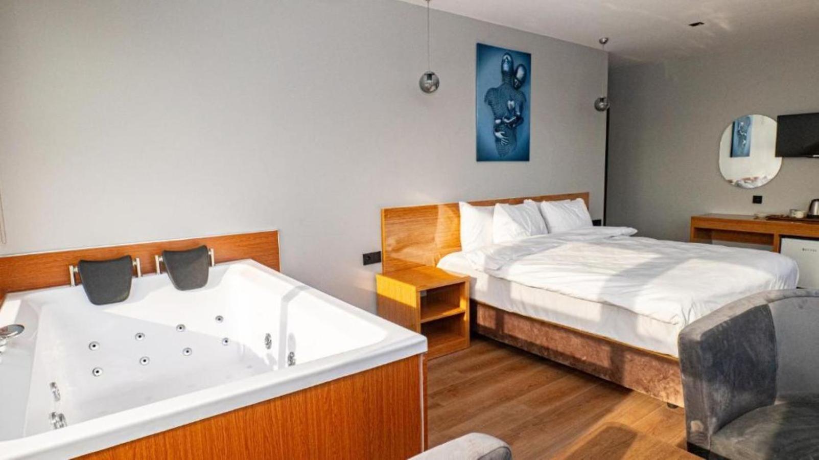 Elite Marmara Pansiyon Camlica อิสตันบูล ภายนอก รูปภาพ